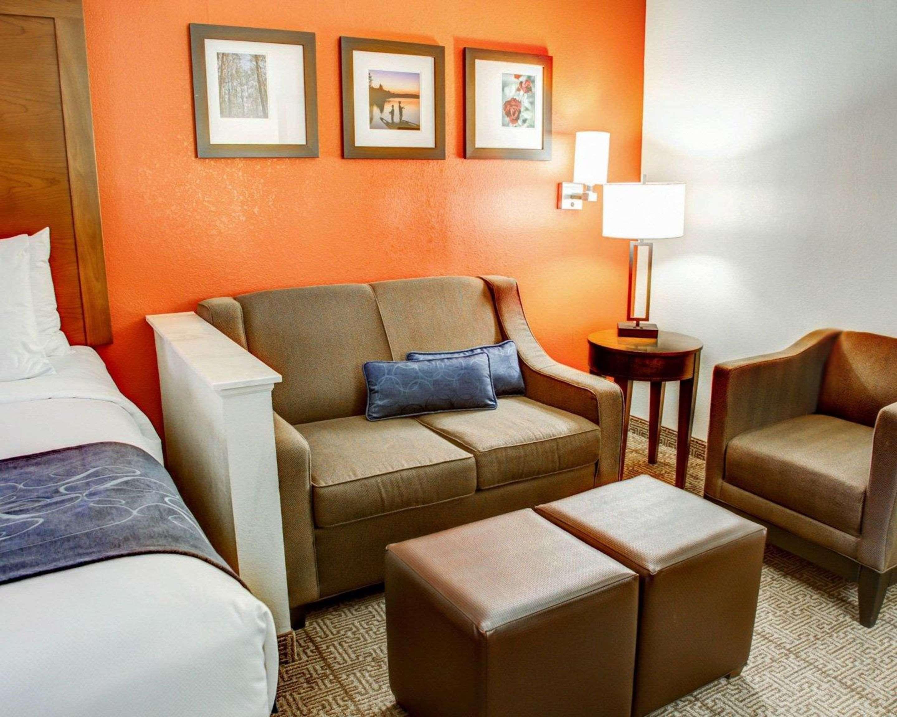 Comfort Suites Tyler South Exterior photo